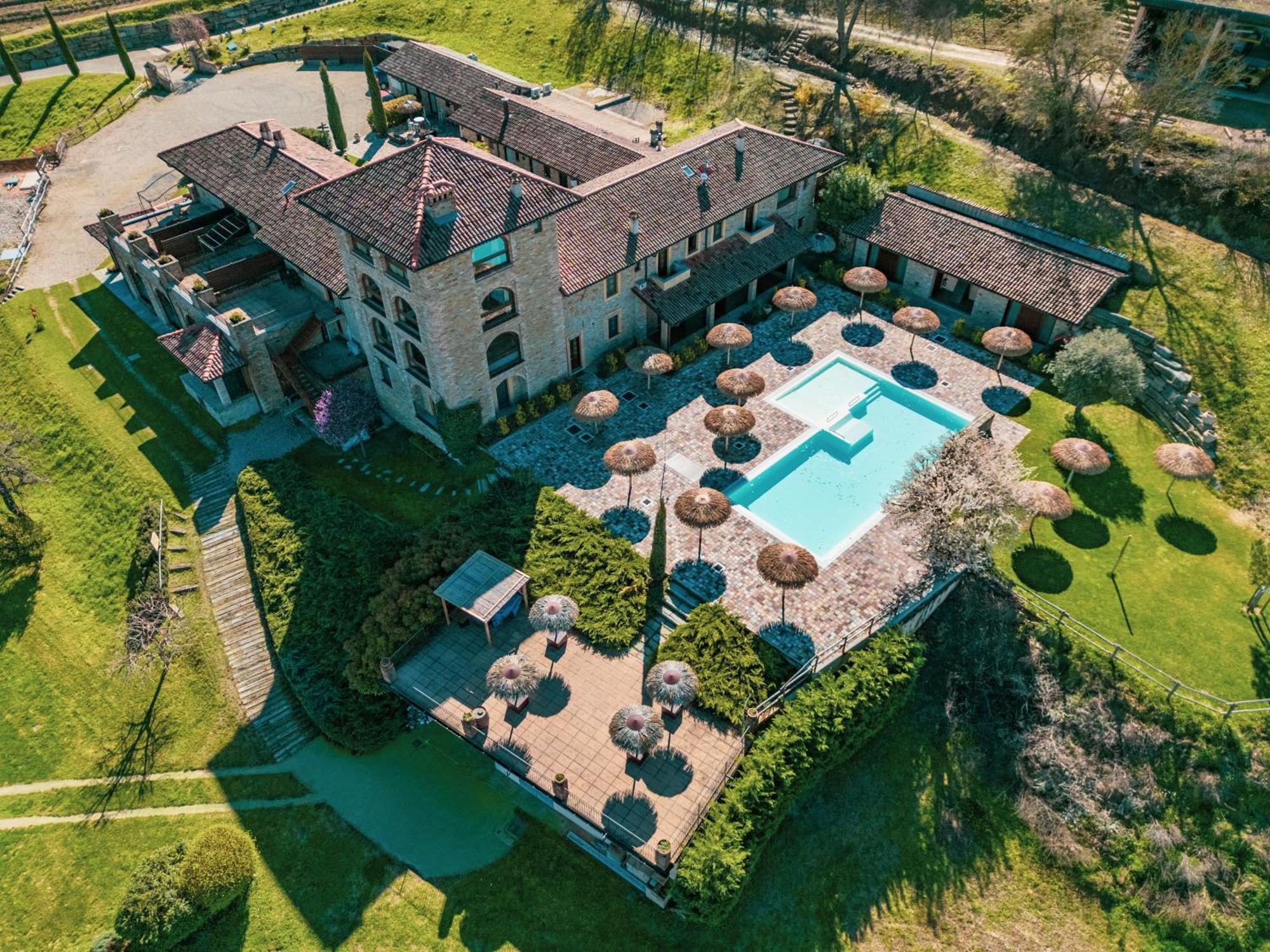 Villa I Tre Poggi Dimora Di Charme Canelli Exterior foto