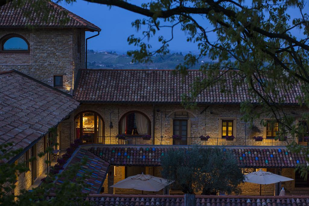 Villa I Tre Poggi Dimora Di Charme Canelli Exterior foto