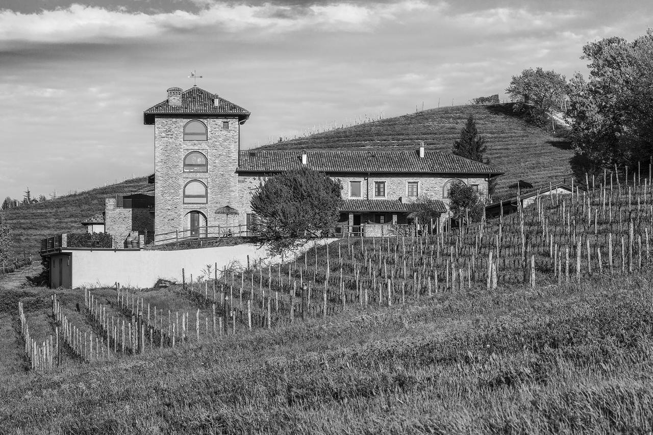 Villa I Tre Poggi Dimora Di Charme Canelli Exterior foto
